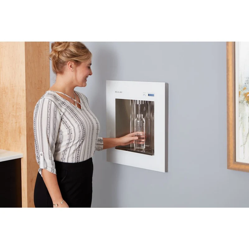 Robinet d'eau glacée mural Elkay LBWD2C00 - Robinet d'eau automatique pour bouteille d'eau - Robinet d'eau potable sans contact
