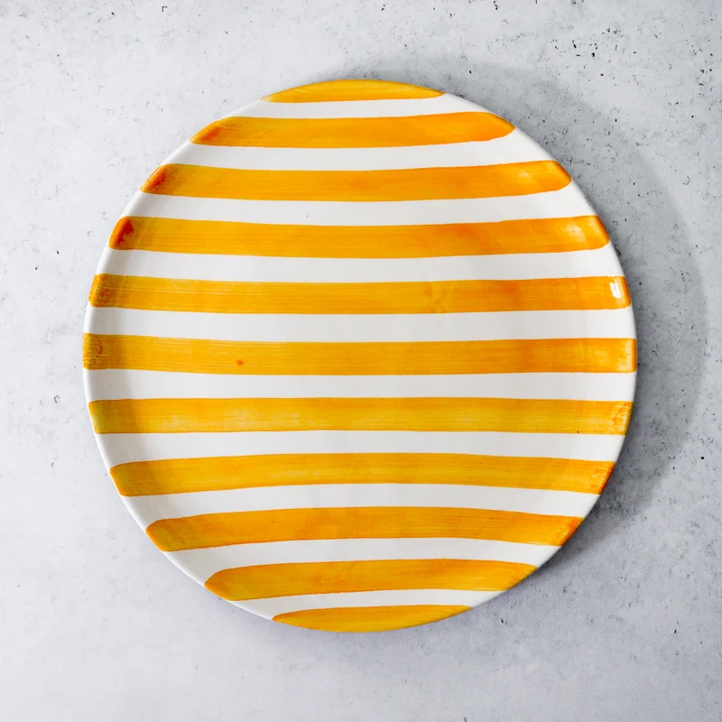 Assiette à larges rayures, Ø 27 cm - Livraison prévue mi-octobre