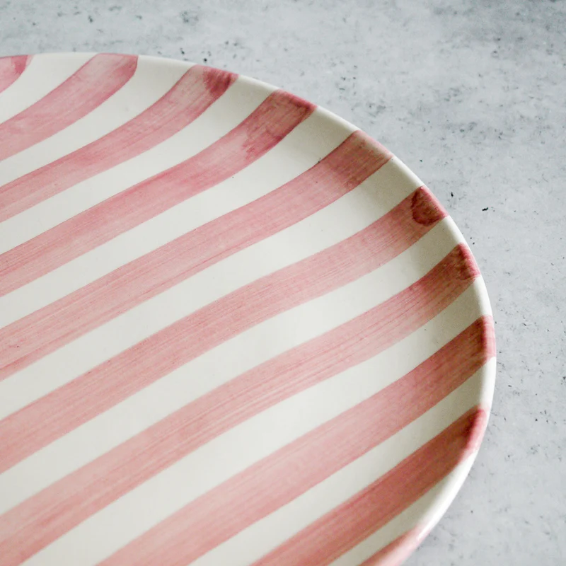 Assiette à larges rayures, Ø 27 cm - Livraison prévue mi-octobre