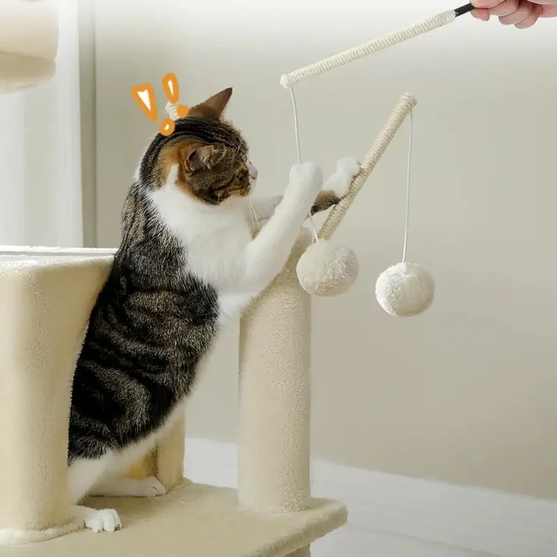 Arbre à chat multi-niveaux avec Hamacs - Griffoirs en sisal et jouets intégrés