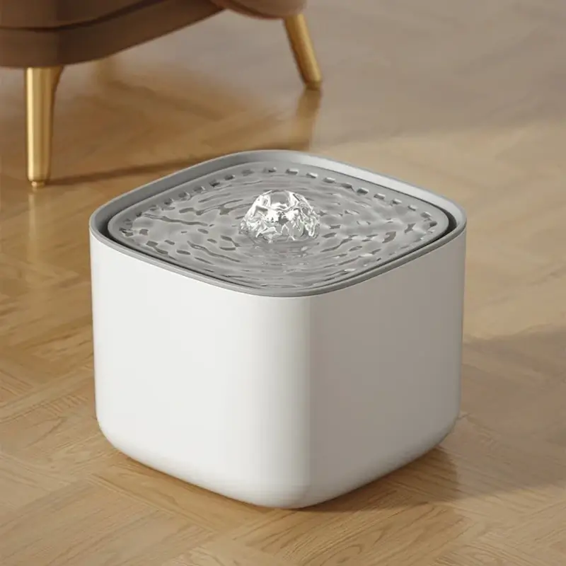 Fontaine à eau 3L pour chat – Quadruple filtration, pompe LED & recharge USB