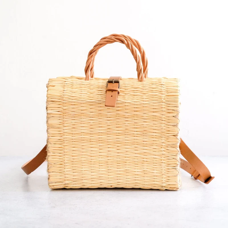 Petit panier traditionnel portugais avec lanière, couleur naturelle