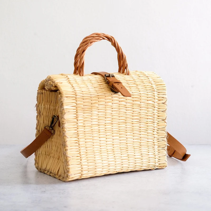 Petit panier traditionnel portugais avec lanière, couleur naturelle