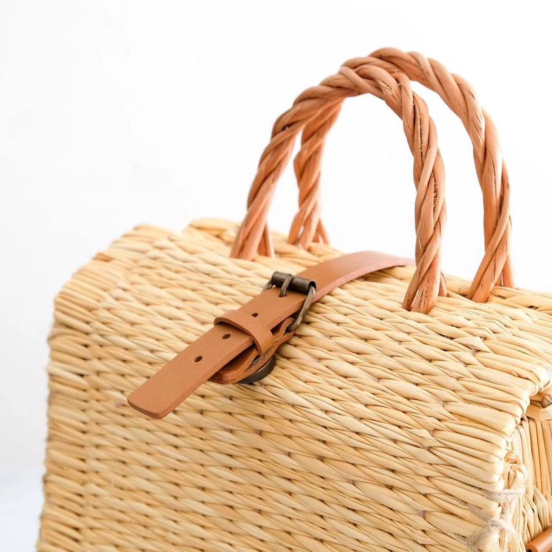 Petit panier traditionnel portugais avec lanière, couleur naturelle