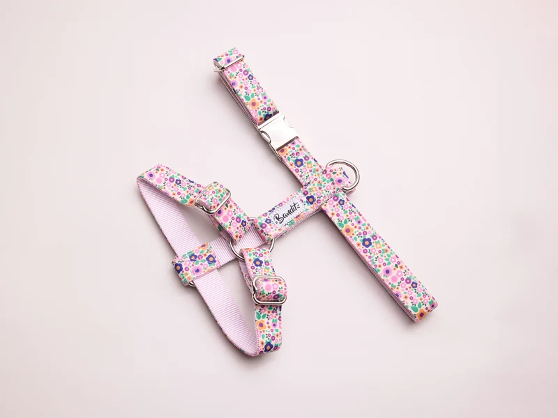 Harnais pour chien imprimé fleuri rose