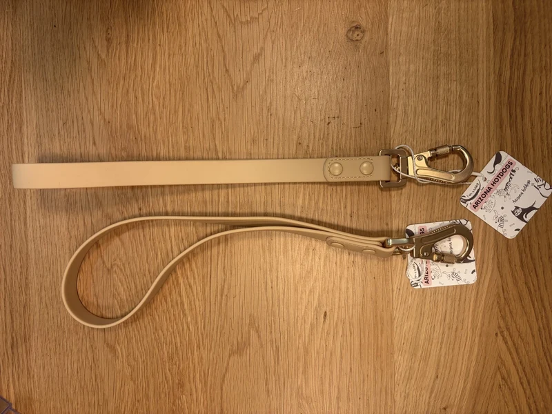 Poignée pour chien imperméable Scorpius Nude (PVC)