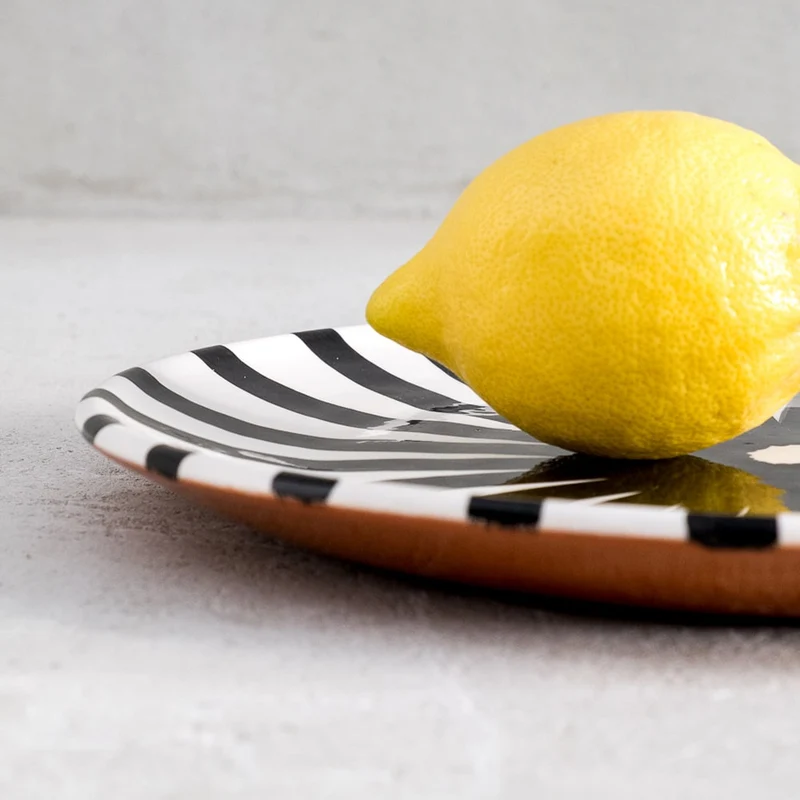 Grande assiette Ray noire Ø27cm