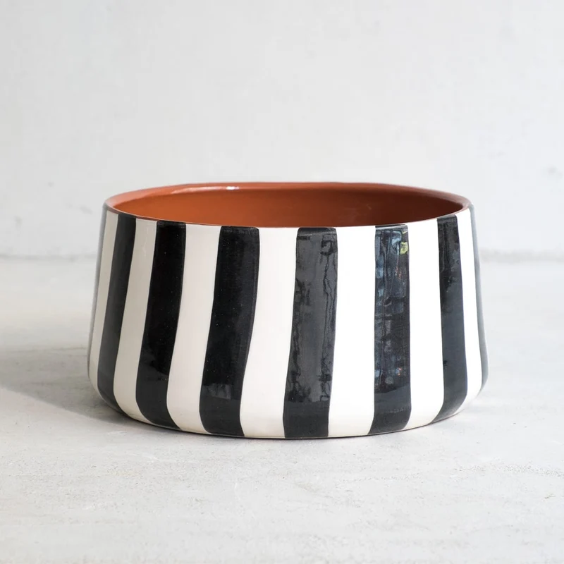 Grand saladier rayé noir, Ø 23 cm
