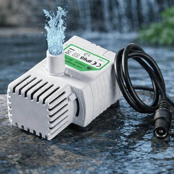 Pompe fontaine pour chat - prise ronde filtrée