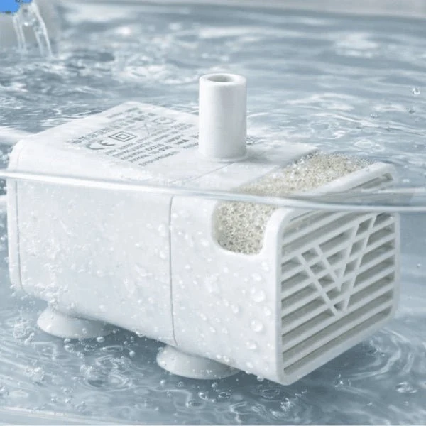 Pompe pour fontaine eau chat - filtrante