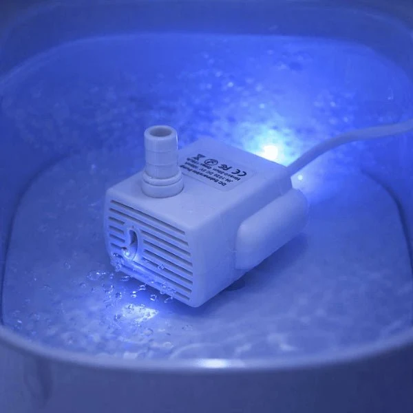 Pompe pour fontaine à chat - automatique LED
