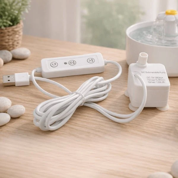 Pompe pour fontaine à eau pour chat - débit télécommandé