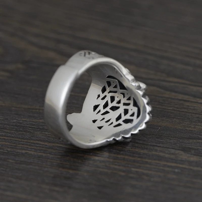 Bague chat indien aux yeux bleus en argent