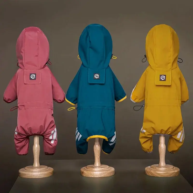 Combinaison imperméable pour chien