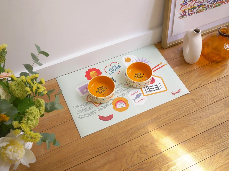 Tapis de gamelle stickers chien et chat