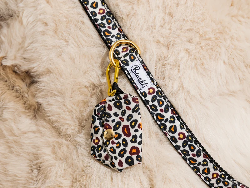 Pochette pour sacs à crottes léopard