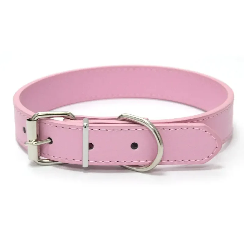 Collier style cuir ajustable pour chien