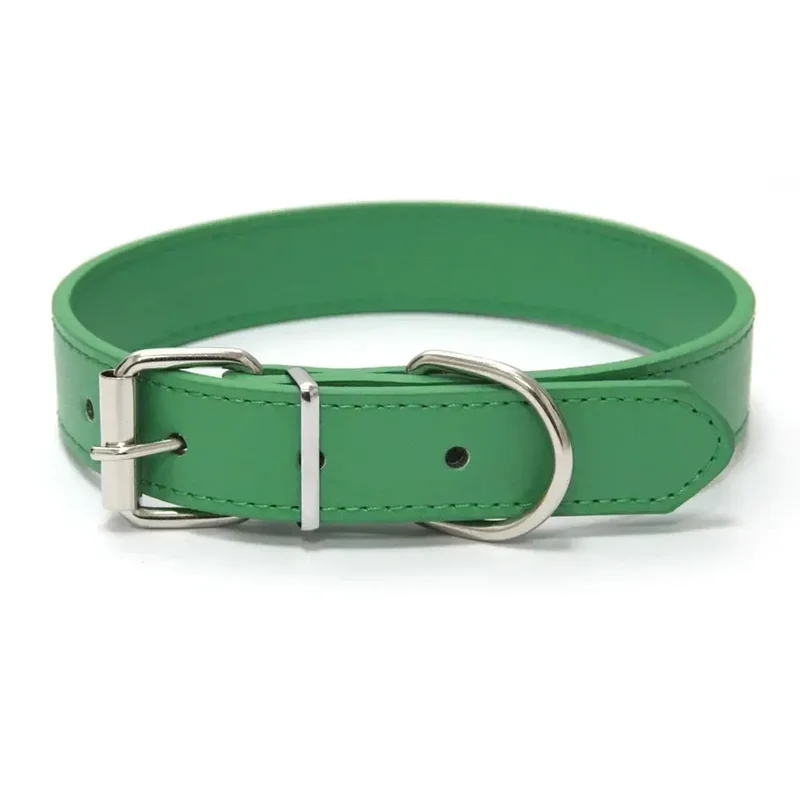 Collier style cuir ajustable pour chien