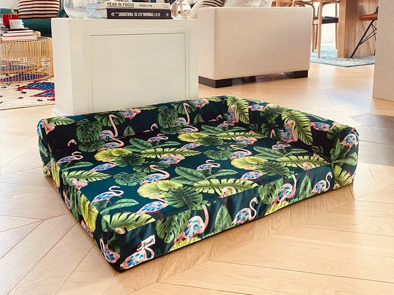 Le panier pour chien flamants roses