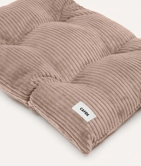 Coussin chien velours côtelé beige Bela – Cafide