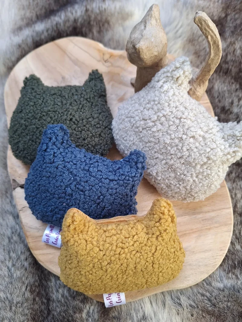 Jouet peluche pour chat Pillow Cat Relax – Jeu & détente