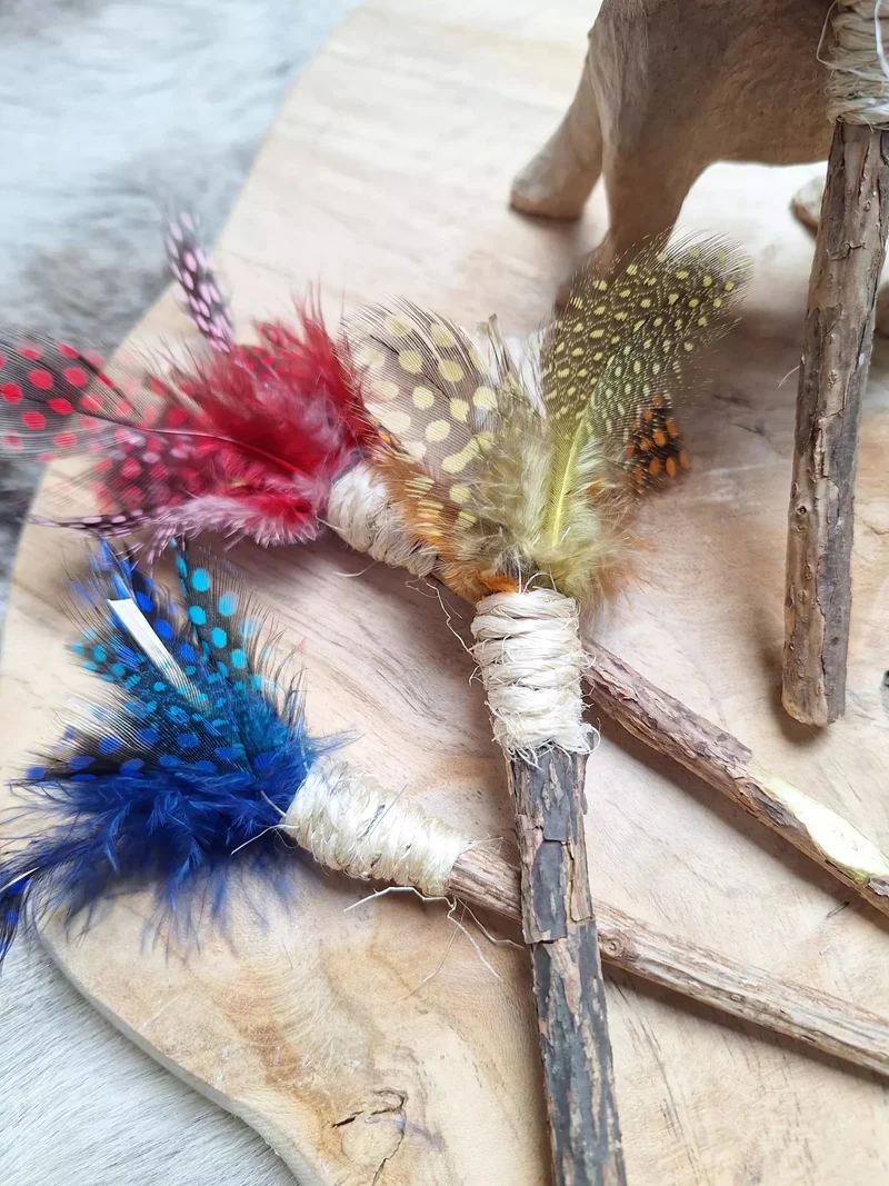 Jouet pour chat Stick O Plumes – Mastication & plaisir