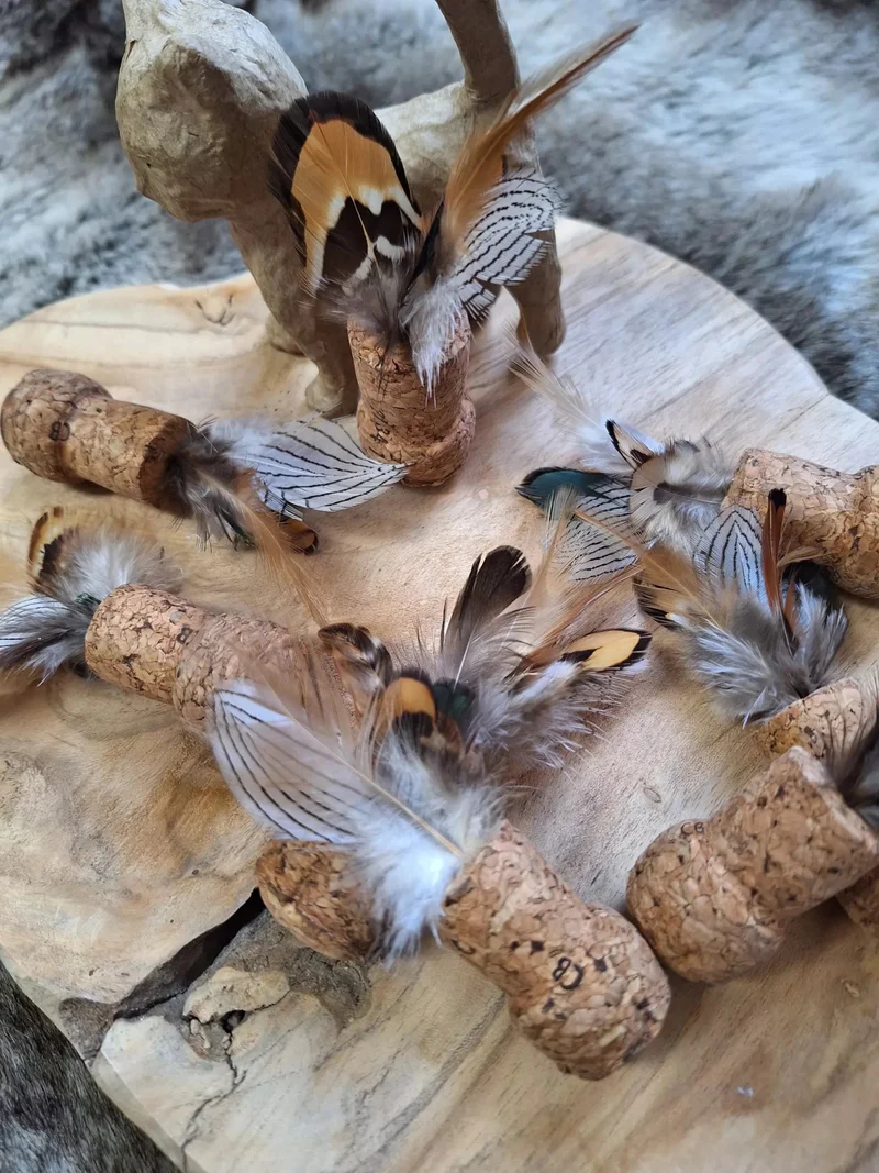 Jouet pour chat Cork O Plumes – Petite proie bondissante