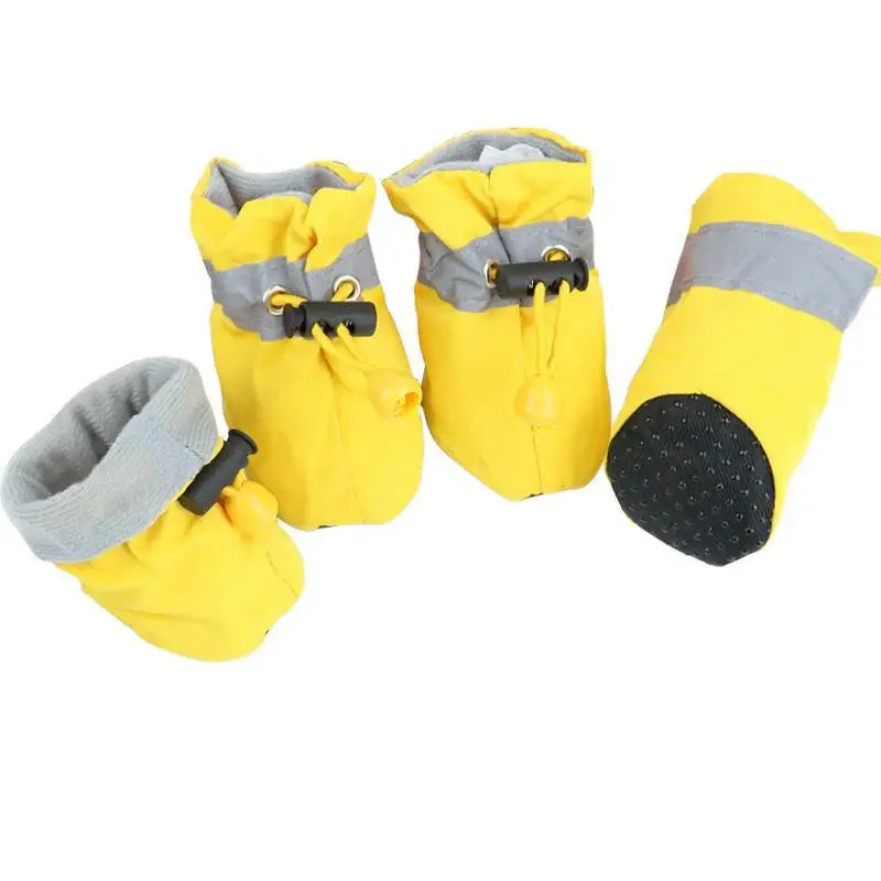 Bottes fourrées pour petit chien