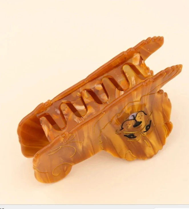 Pince à cheveux Chow-chow – L’accessoire doux & audacieux