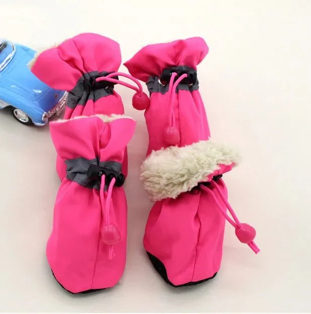 Bottes fourrées pour petit chien
