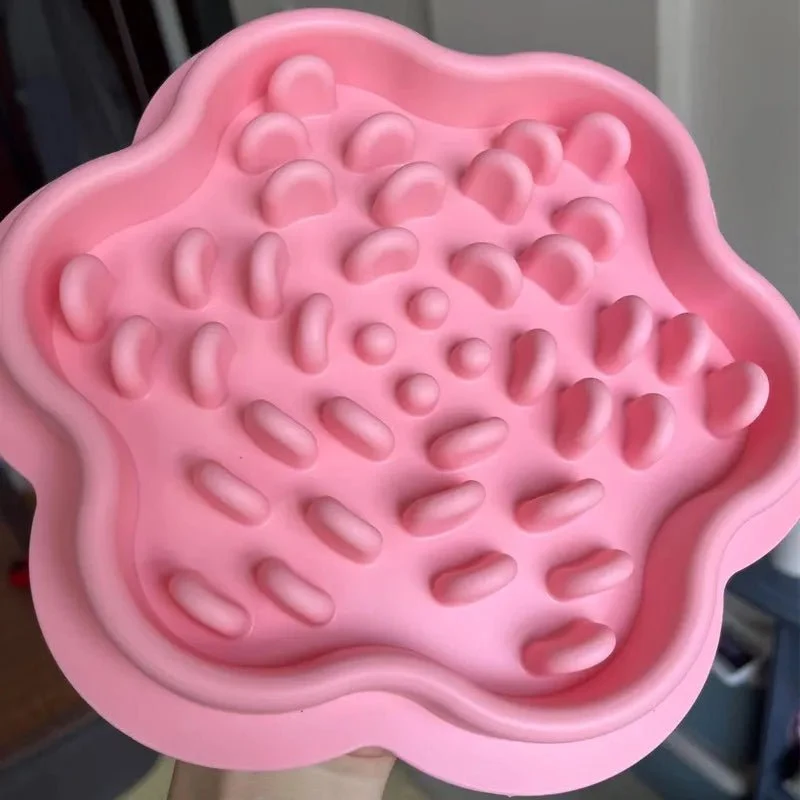 Gamelle en silicone anti-goinfre pour chien