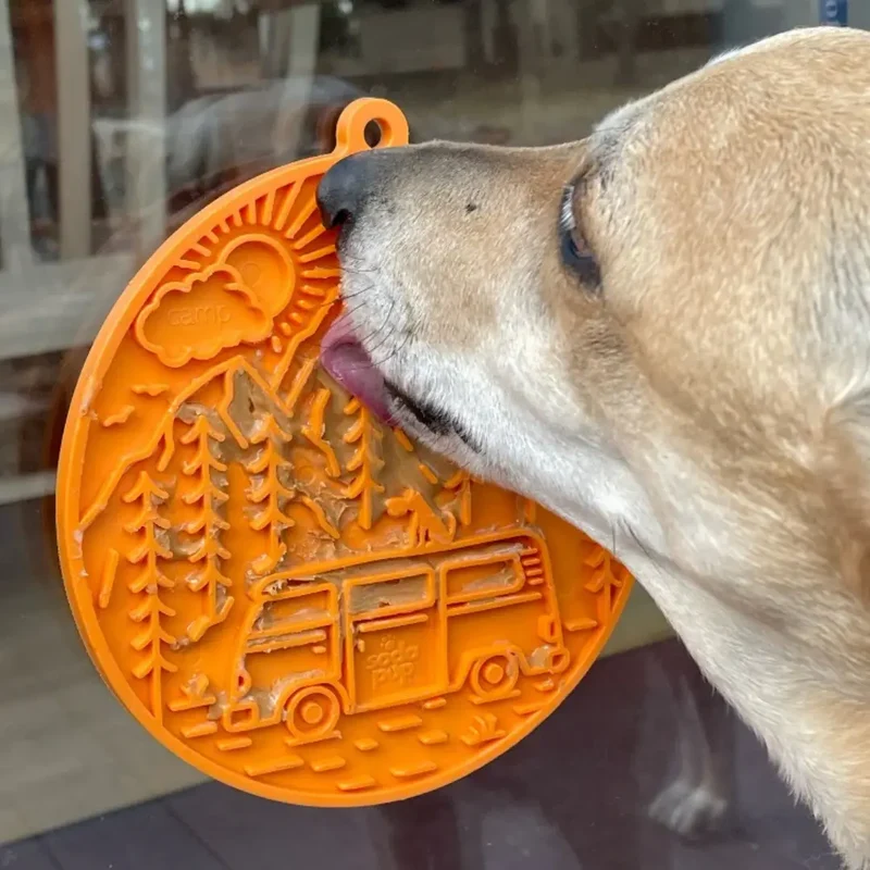 Tapis de léchage pour chien et chat - Montagne - SodaPup