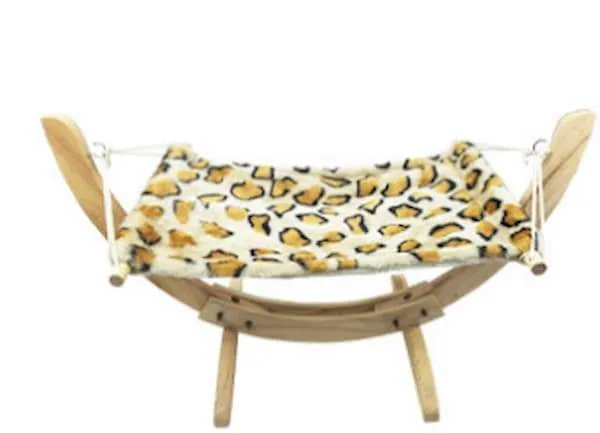 Hamac en bois pour chat