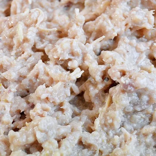 Pâtée sans céréales pour chat – Effilochés Poulet & Crevettes (200g)