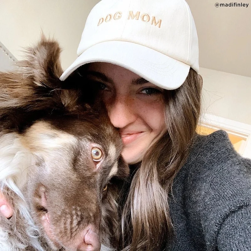 Casquette DOG MUM ivoire – pour mamans de chiens élégantes