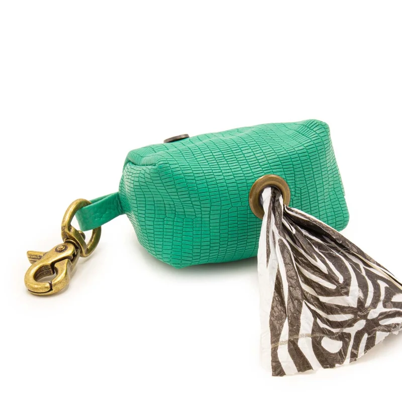 Distributeur de sacs hygiène DWAM – Propreté toujours à portée de laisse
