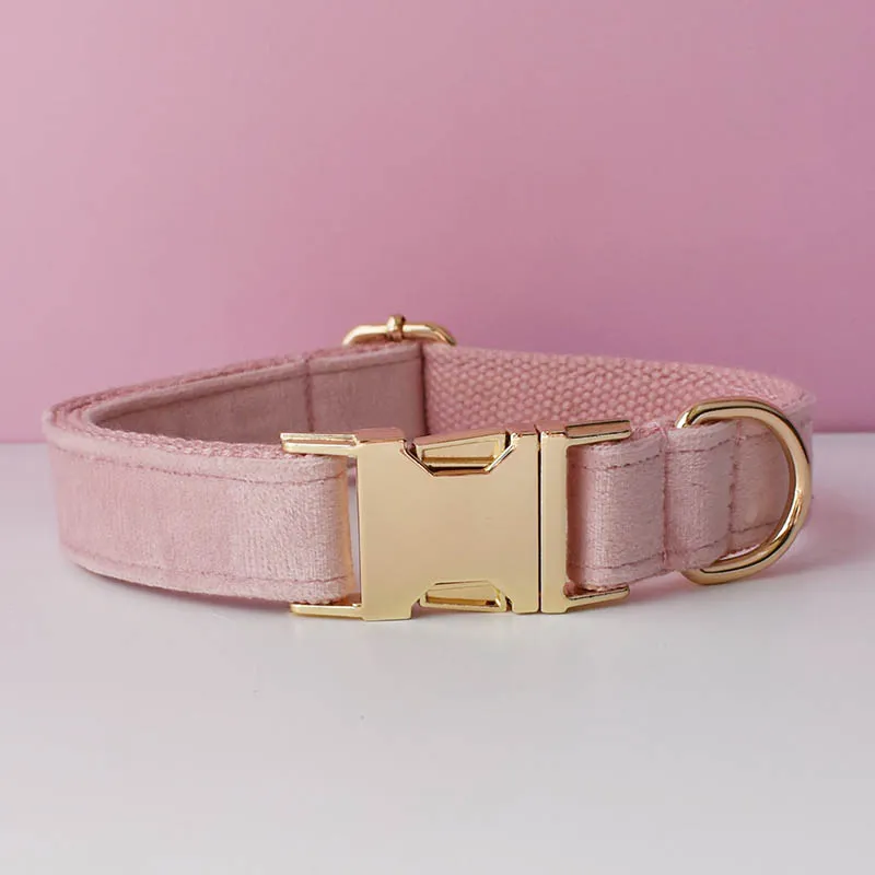 Collier pour chien en velours personnalisé réglable et original