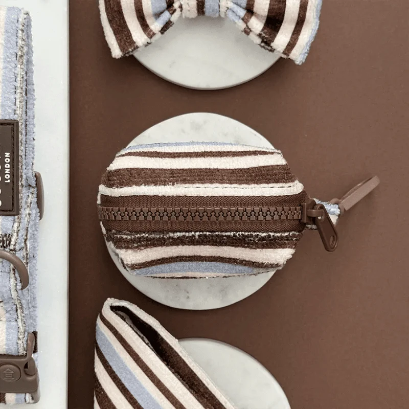DISTRIBUTEUR DE SACS À DÉJECTION - RAYURES "BROWN & BLUE STRIPES"