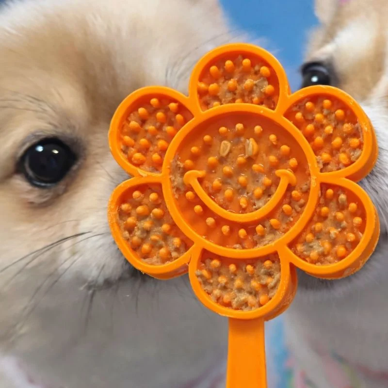 TAPIS DE LÉCHAGE À TENIR MOTIF FLEUR POUR CHIEN - LICK POP