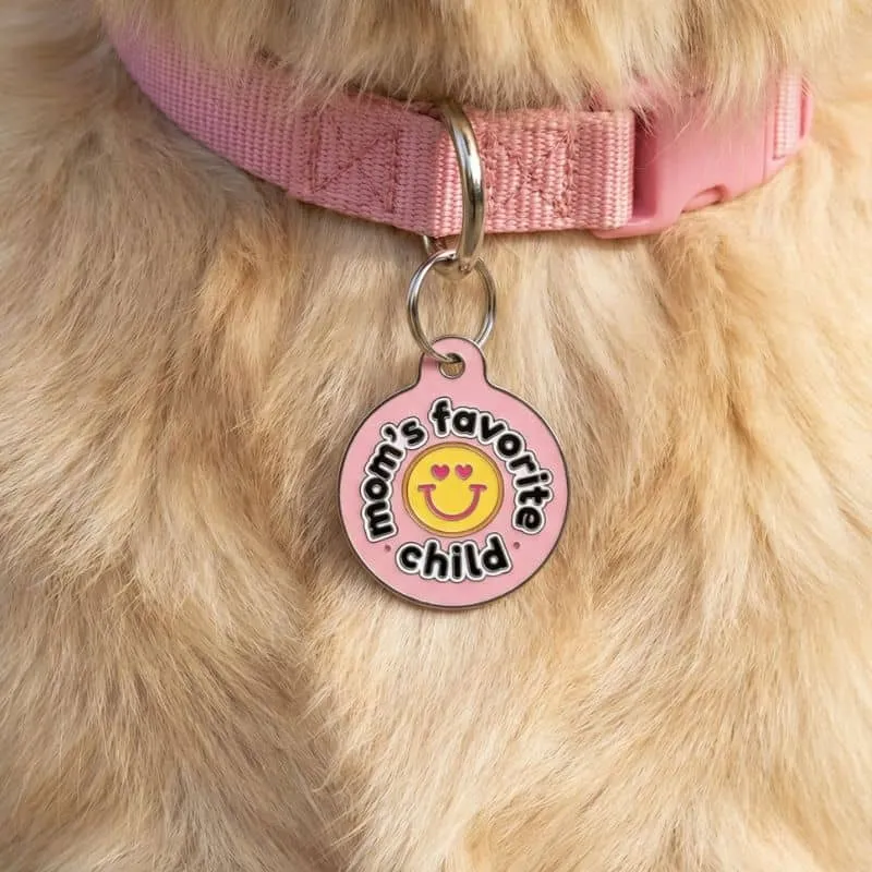 MÉDAILLE POUR CHIEN - MOM'S FAVORITE CHILD (2 COULEURS DISPO)