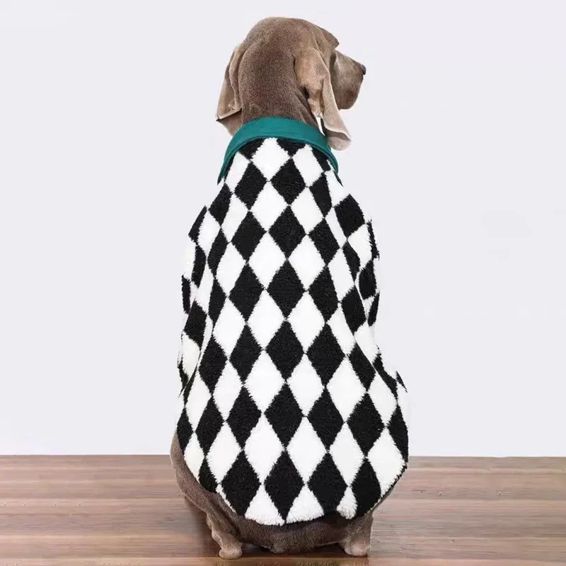 Manteau Polaire Losange Noir et Blanc Gros Chien