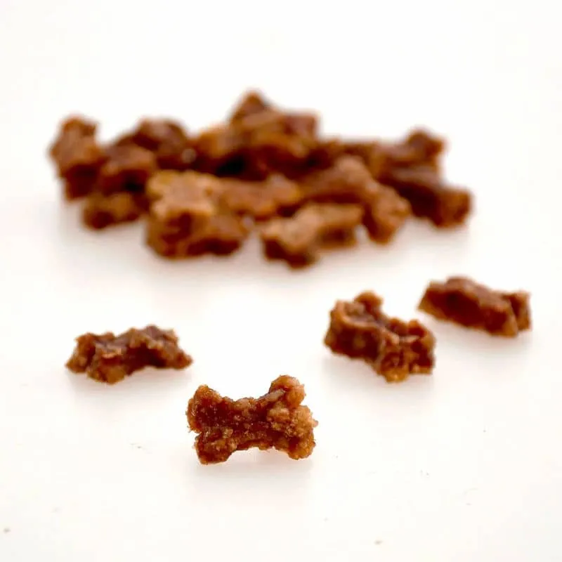 FRIANDISES D’ÉDUCATION POUR CHIEN EN FORME D’OS - BOEUF (100 g ou seau de 1 kg)