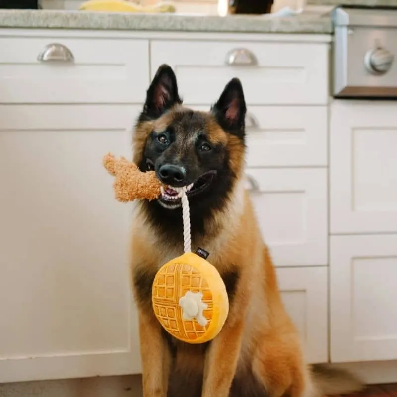 PELUCHE POUR CHIEN - GAUFRE AU POULET 🧇🍗 (2 TAILLES DISPO)
