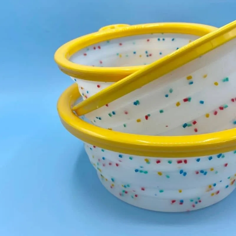 GAMELLE DE VOYAGE PLIABLE POUR CHIEN - CONFETTIS