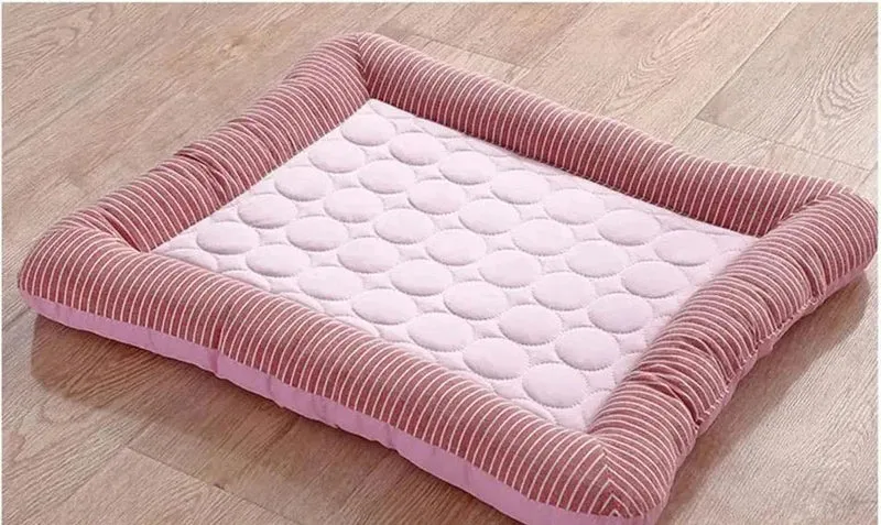 Tapis Rafraîchissant Moelleux Gros Chien