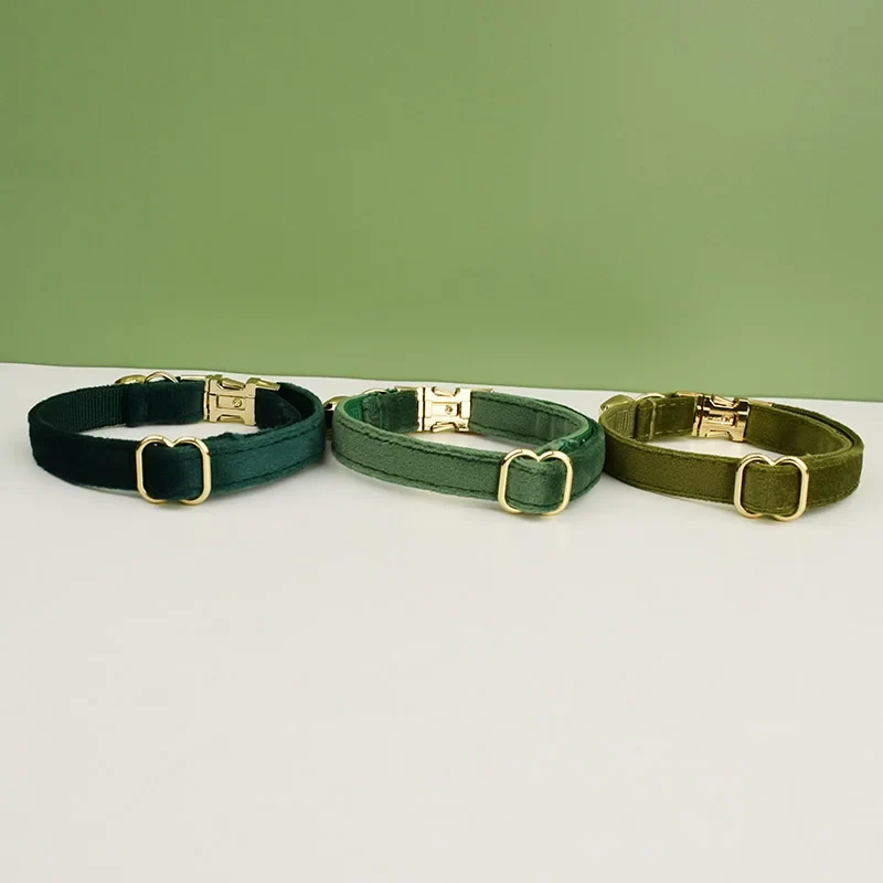 Collier premium avec fermoir gravé