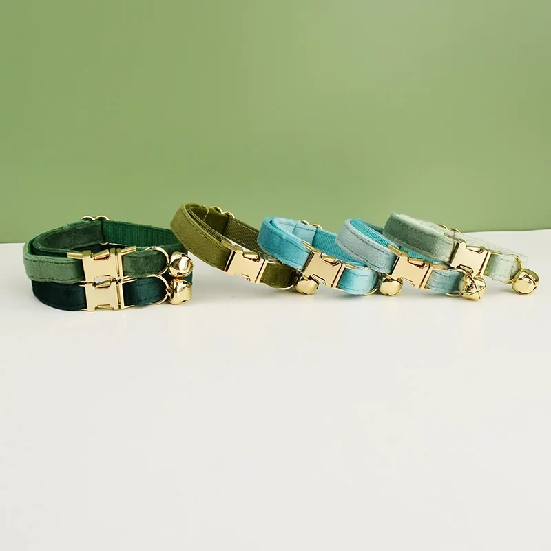Collier premium avec fermoir gravé
