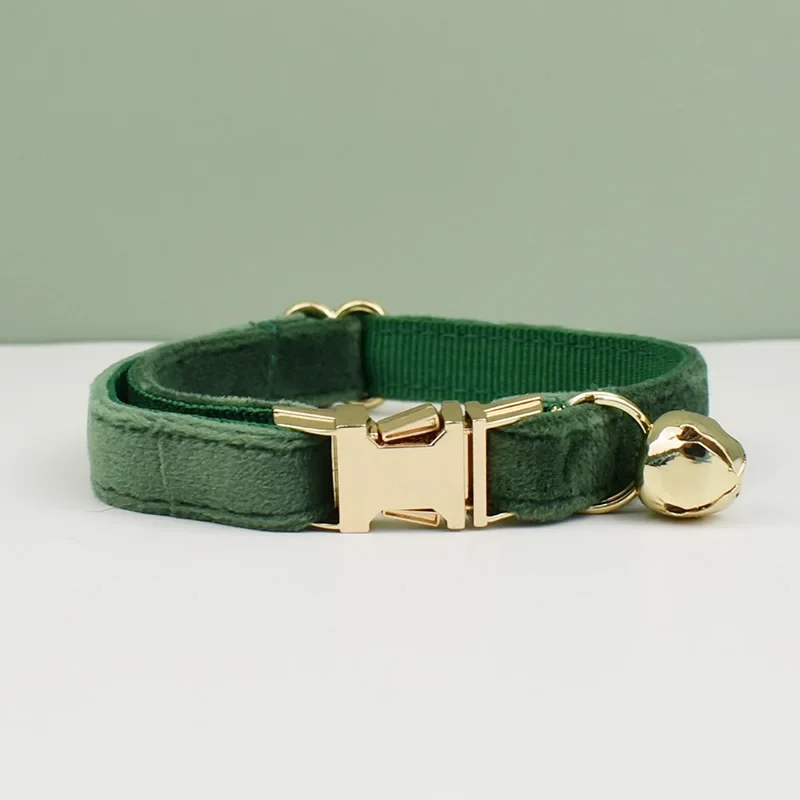 Collier premium avec fermoir gravé