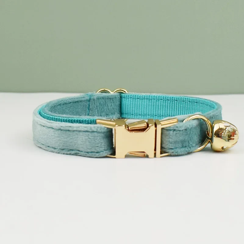 Collier premium avec fermoir gravé