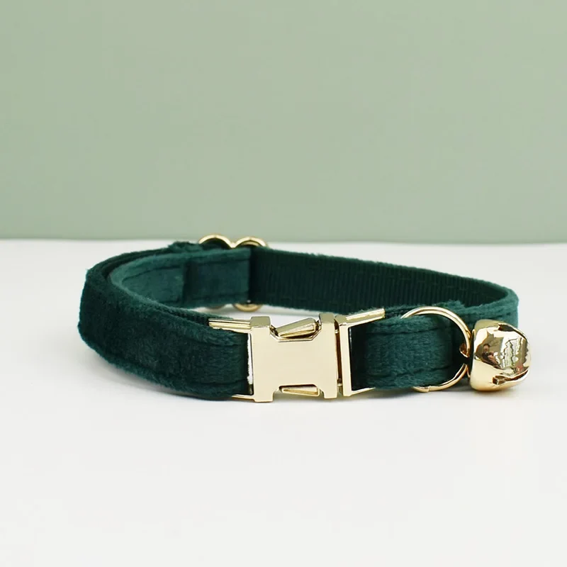 Collier premium avec fermoir gravé